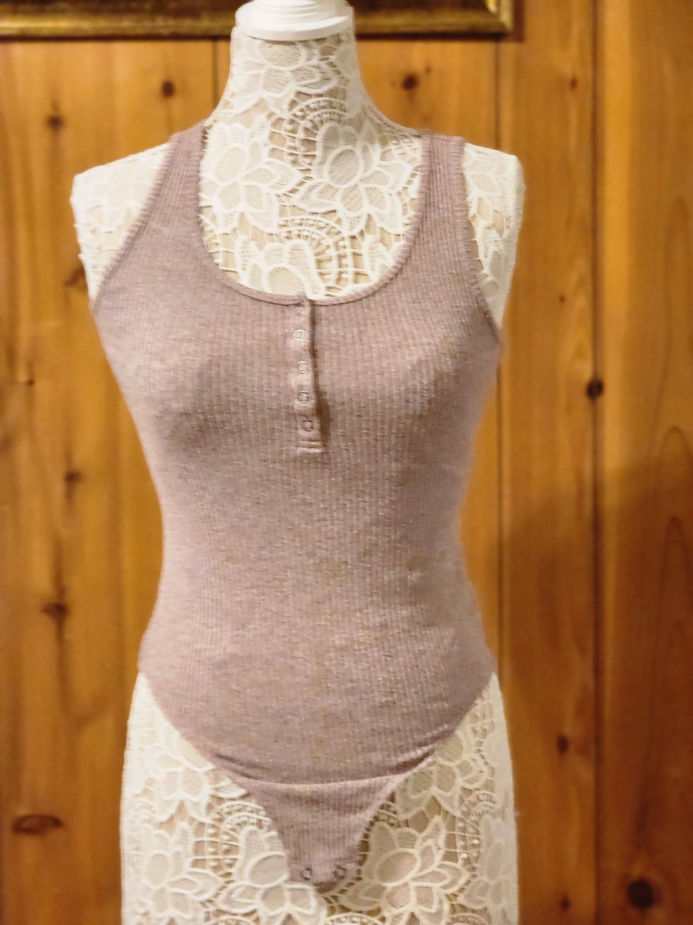 American Eagle Outfitters Mauve Ribbed Button-Front Bodysuit